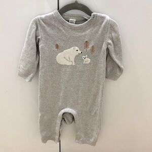 Like New Nordstroms grey baby One piece outfit. Winter polar bear Size 9 Months